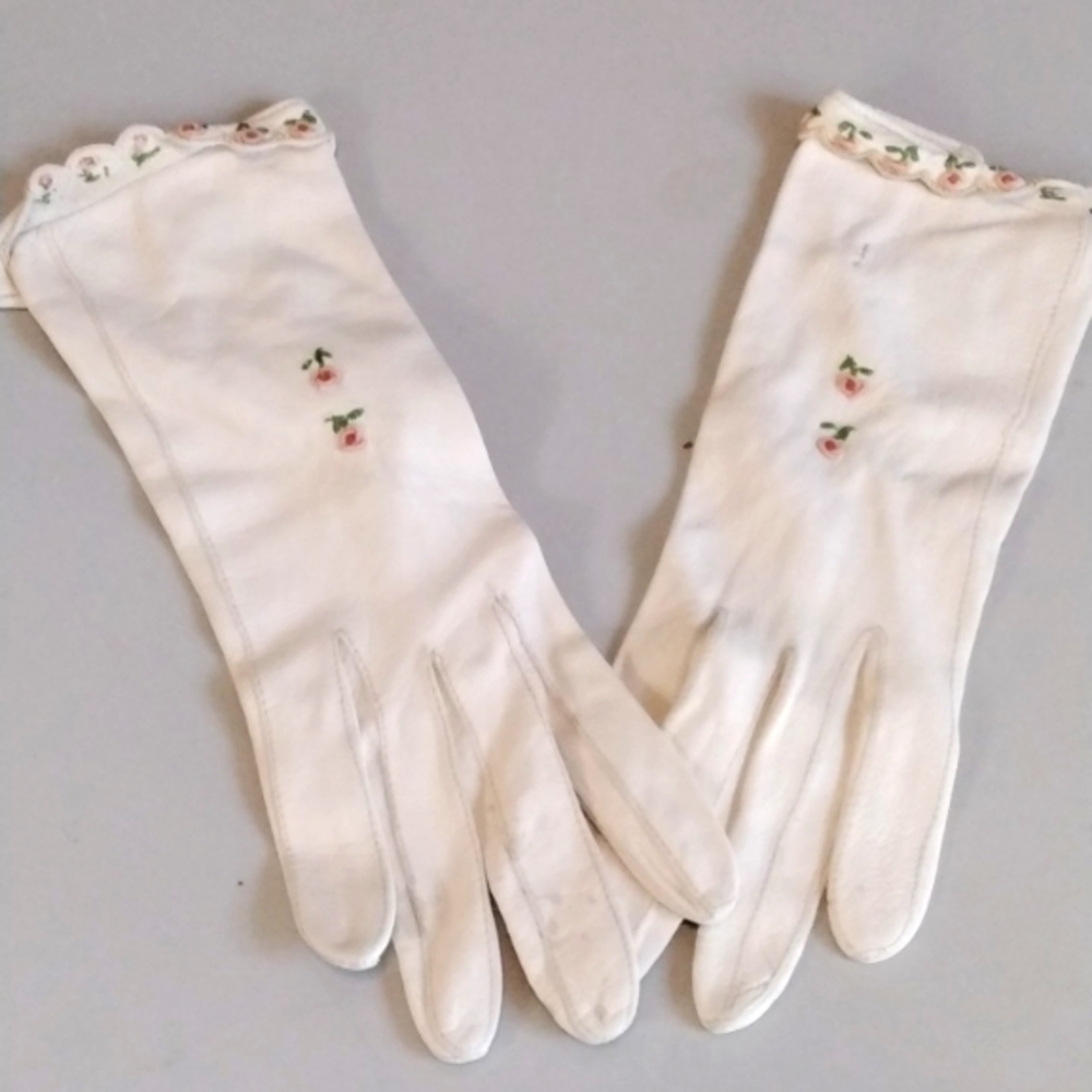 WOMENS KID SKIN LEATHER EMBROIDERED  GLOVES